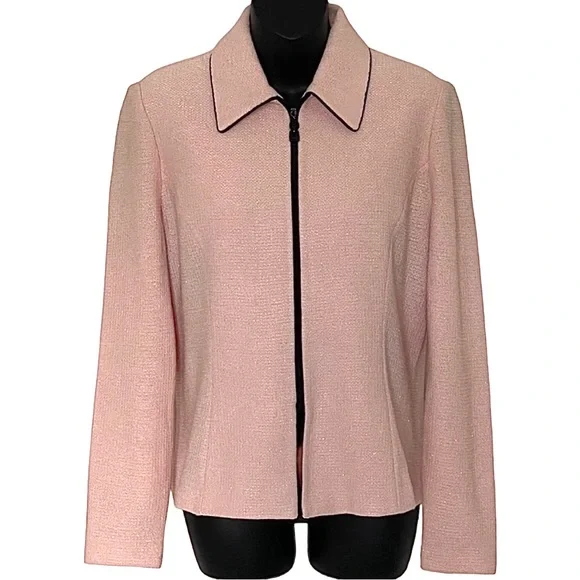 Two-Piece St. John Suit - Pale Pink and Black Jacket PLUS Black Skirt - Size 4 - Picture 12 of 16